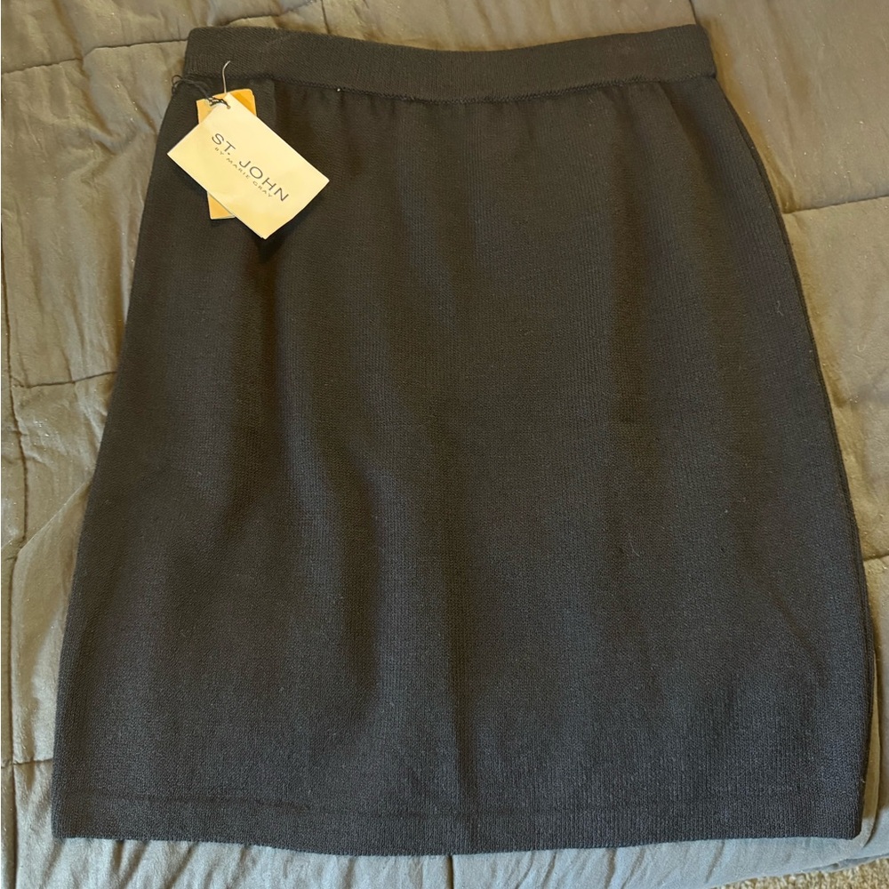 St. John Black Stretch-Knit Pencil Skirt
